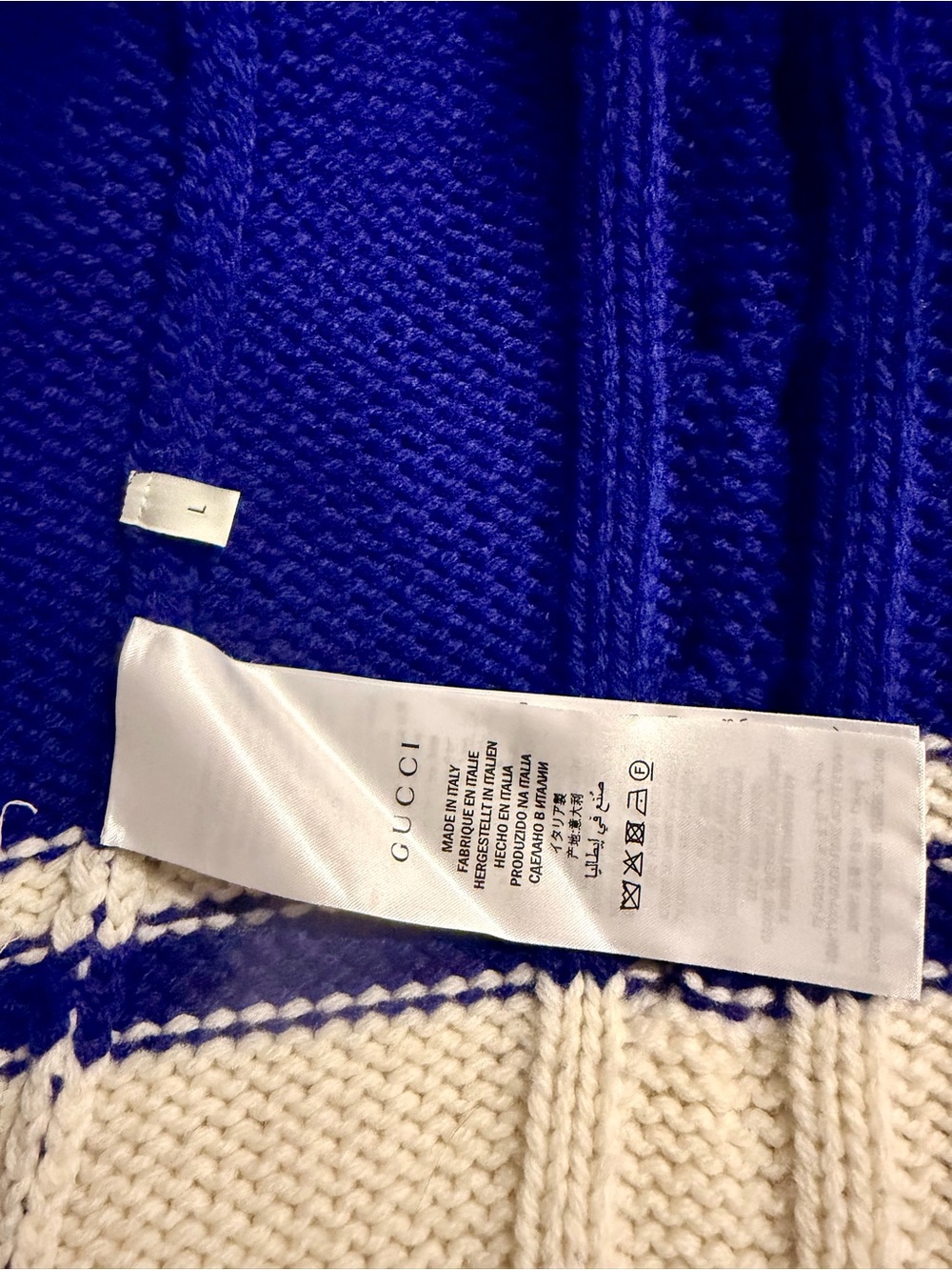 Authentic Gucci Blue Knit Cardigan with Green-Red Trim - Picture 3 of 4